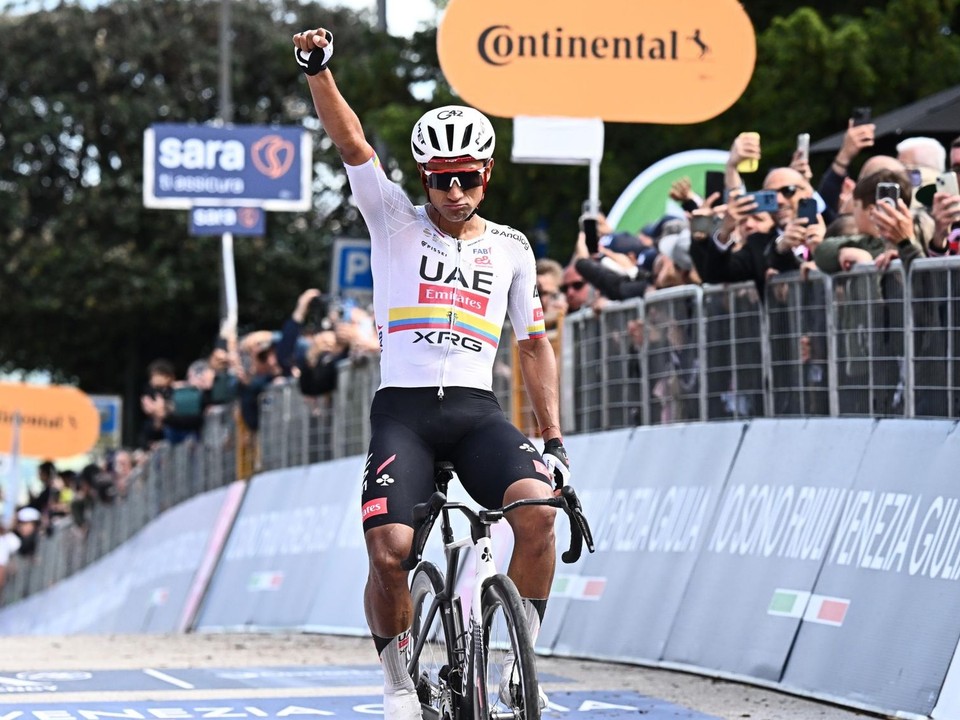 Ekvádorský cyklista Jhonatan Narváez počas pretekov Giro d'Italia 2026.
