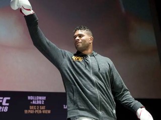 Allistair Overeem.