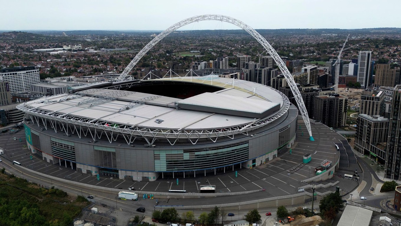Na leteckej snímke štadión Wembley v Londýne.