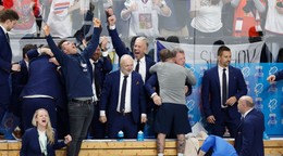 Radosť trénerov Česka po triumfe vo finále MS v hokeji 2024