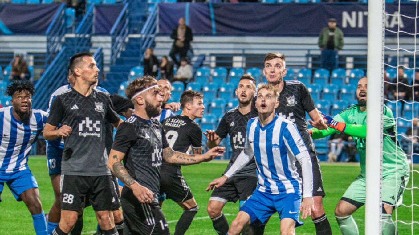 V šlágri jesene prehrali Bolerázania (v tmavom) v Nitre 2:0.