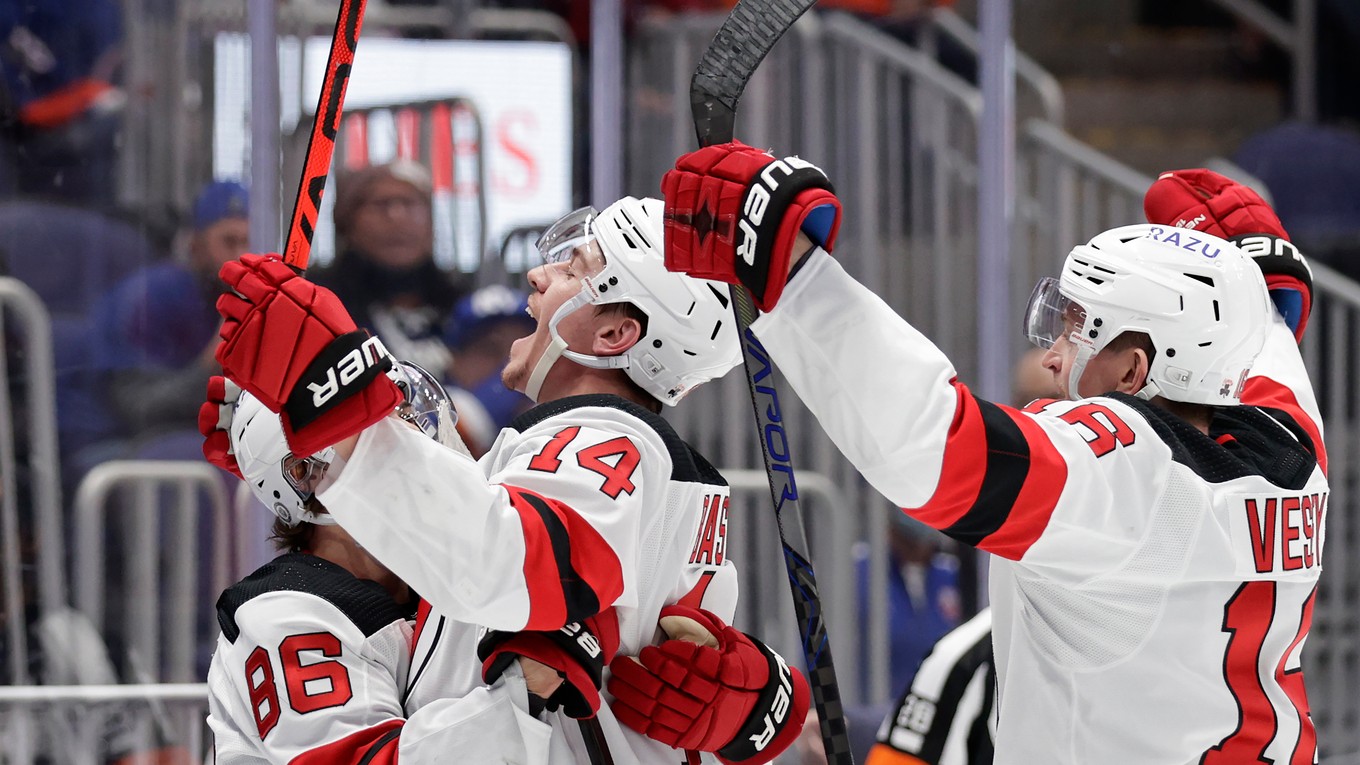 Nathan Bastian sa raduje z gólu.