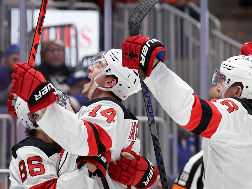 Nathan Bastian sa raduje z gólu.