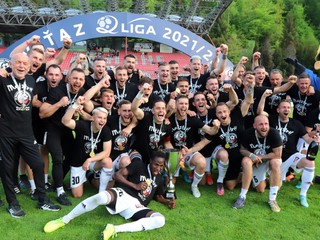 Futbalisti Podbrezovej vyhrali druhú najvyššiu súťaž. 