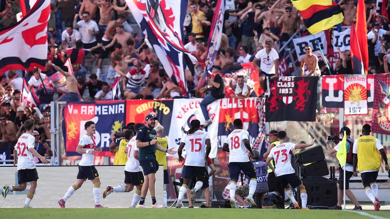 Radosť hráčov Bologne. 