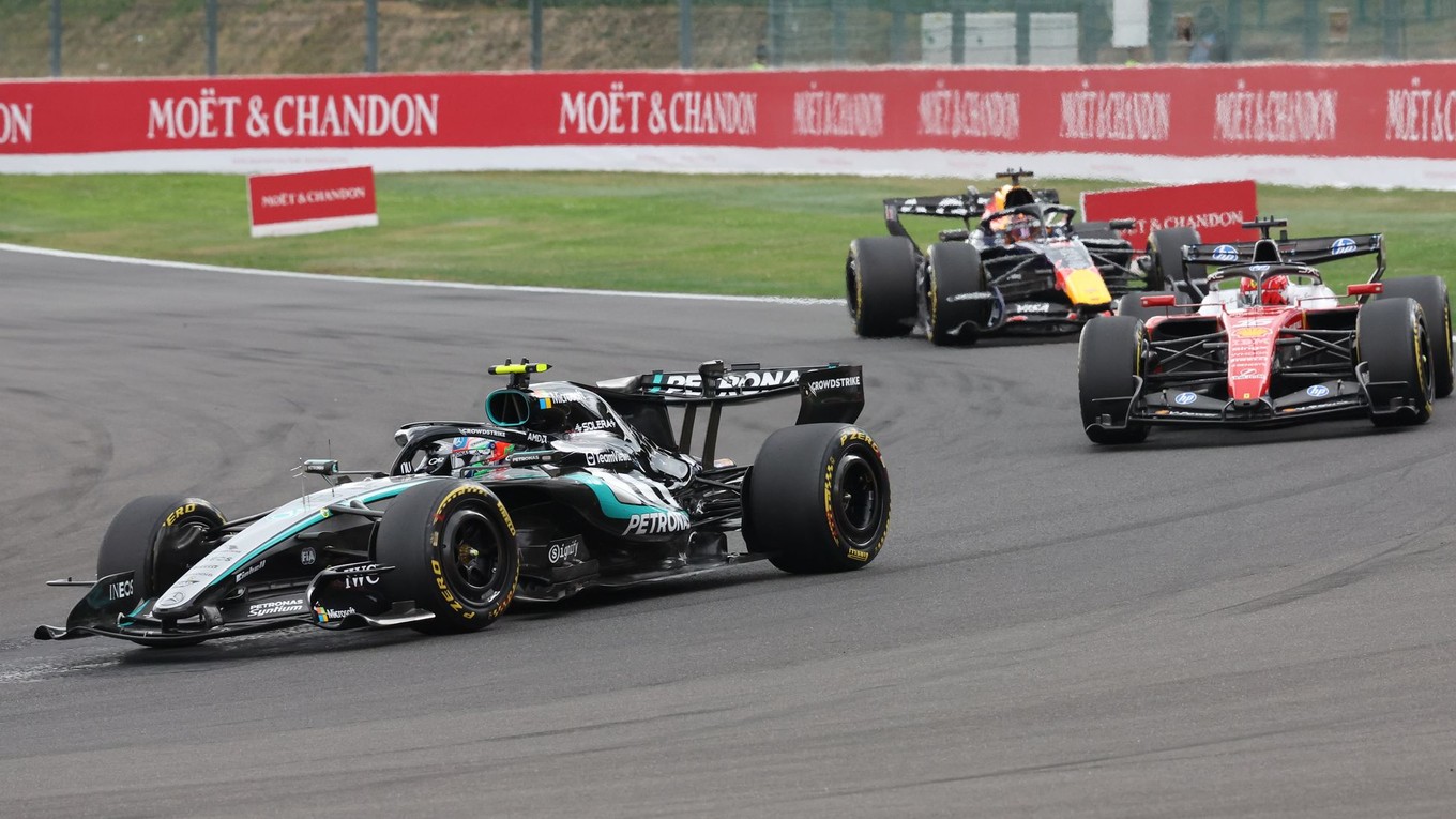 Taliansky jazdec F1 Kimi Antonelli na Mercedese počas VC Belgicka.