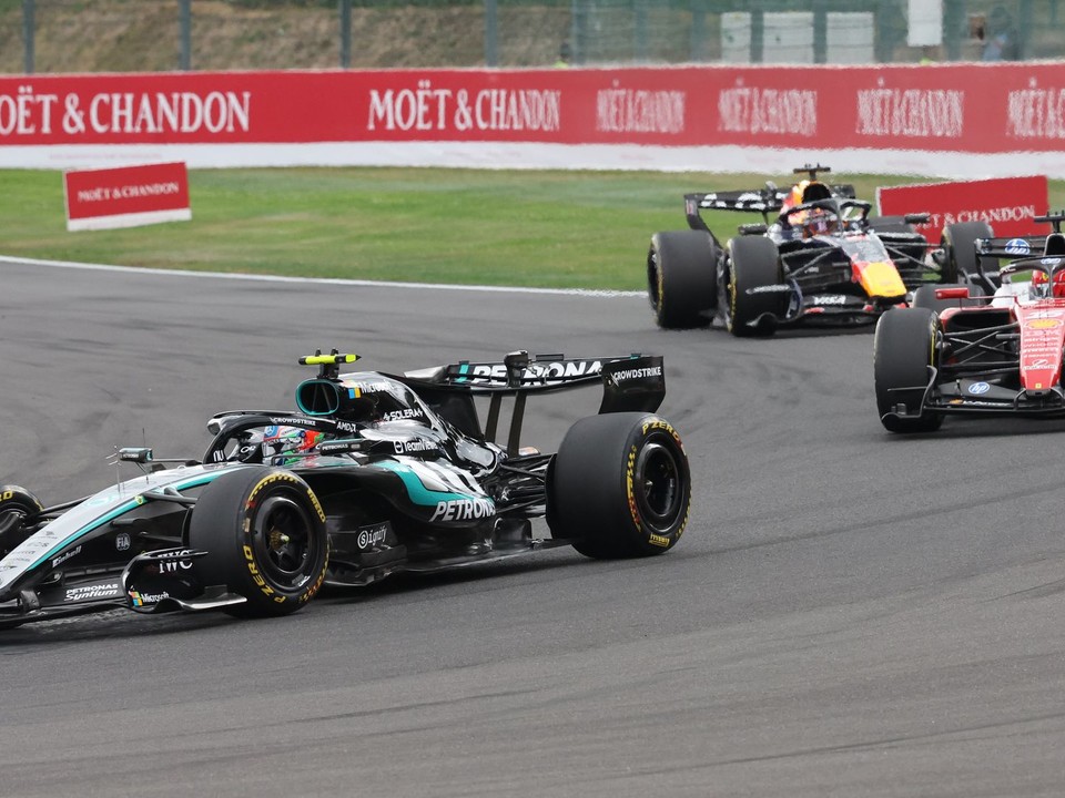 Taliansky jazdec F1 Kimi Antonelli na Mercedese počas VC Belgicka.