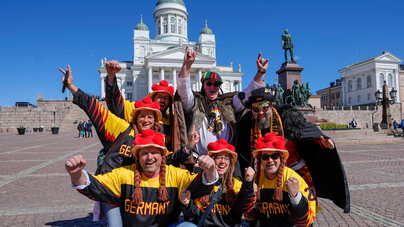 Fanúšikovia Nemecka v Helsinkách na hokejových MS vo Fínsku.