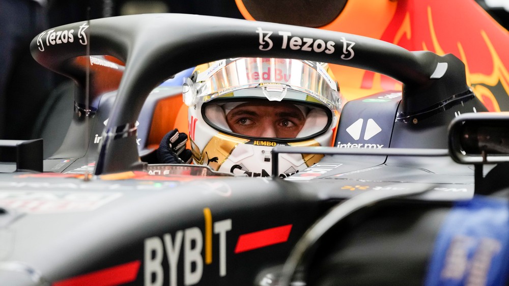 Bude to rekordná sezóna F1. Verstappen alebo Hamilton, kto má lepší monopost?