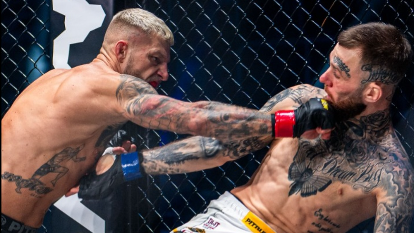 Roušal triafa Frya.