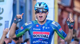 Paul Magnier (Soudal Quick-Step) sa raduje z víťazstva