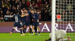 Goncalo Ramos oslavuje so spoluhráčmi gól do siete Nice.