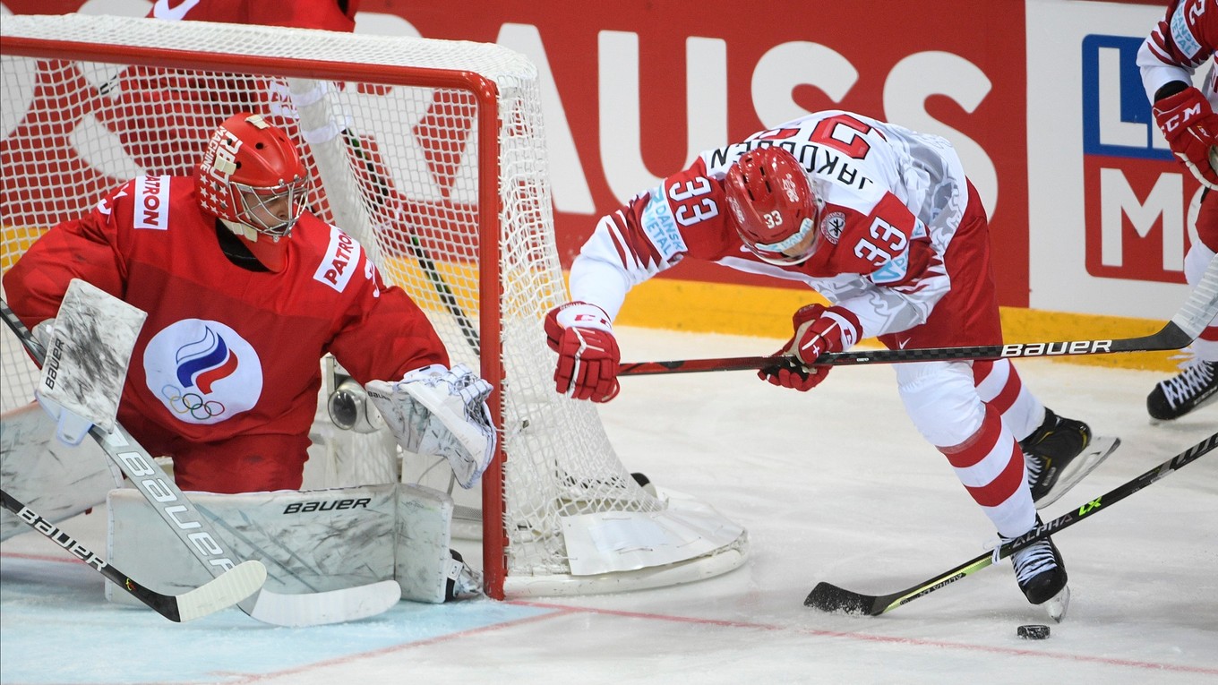 Výsledok a priebeh zápasu Rusko - Dánsko na MS v hokeji 2021.