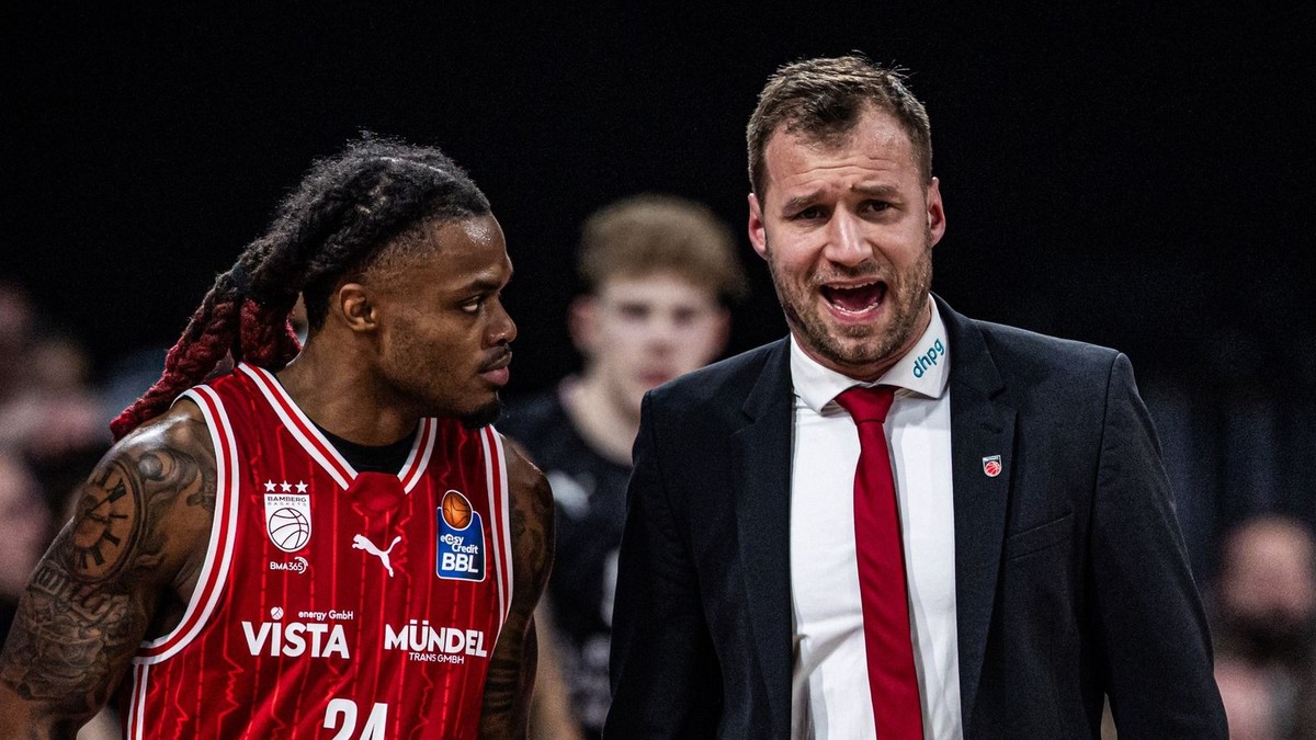 Tréner Anton Gavel (vpravo)