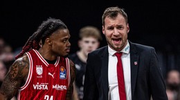 Tréner Anton Gavel (vpravo)