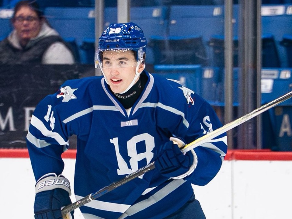 Ján Chovan v drese Sudbury Wolves.