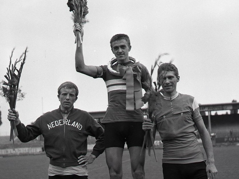 Karol Pátek vyhral záverečnú etapu Okolo Slovenska 1965 pred Deenenom a Pospíšilom.
