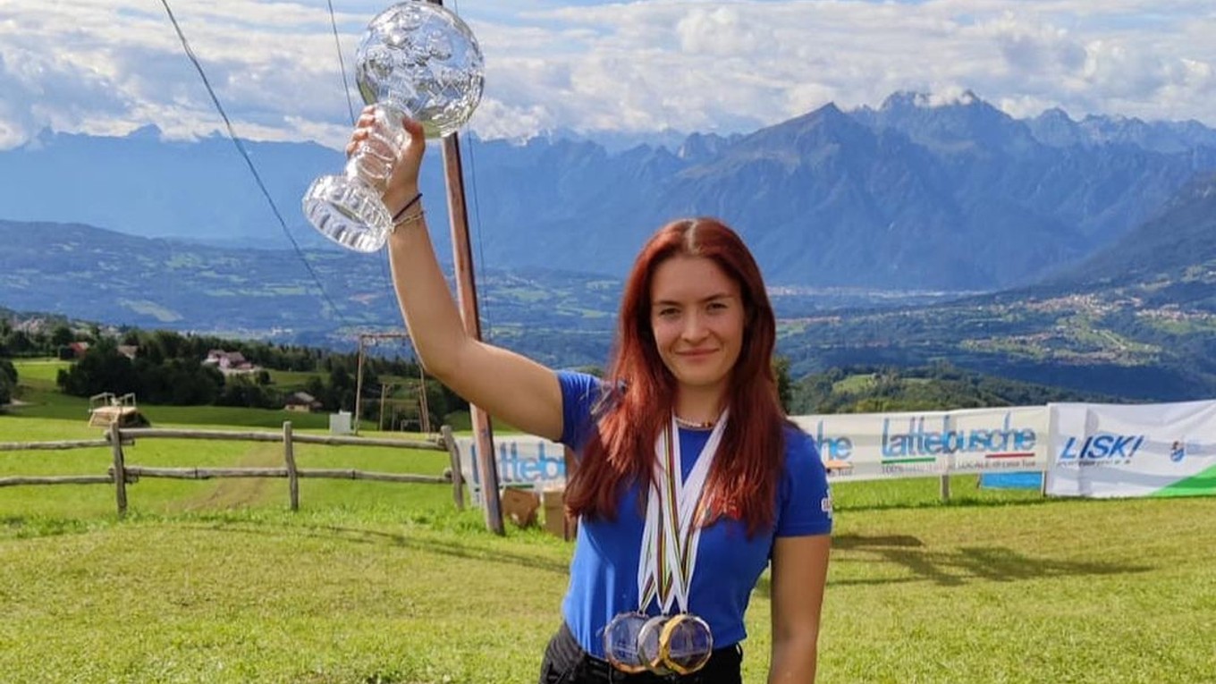 Nikola Fričová vyhrala Svetový pohár v lyžovaní na tráve. 