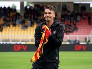 Joan Gonzalez. 