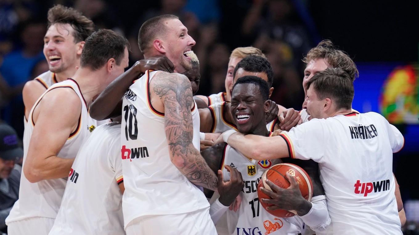 Basketbalisti Nemecka sa stali víťazmi MS 2023. 