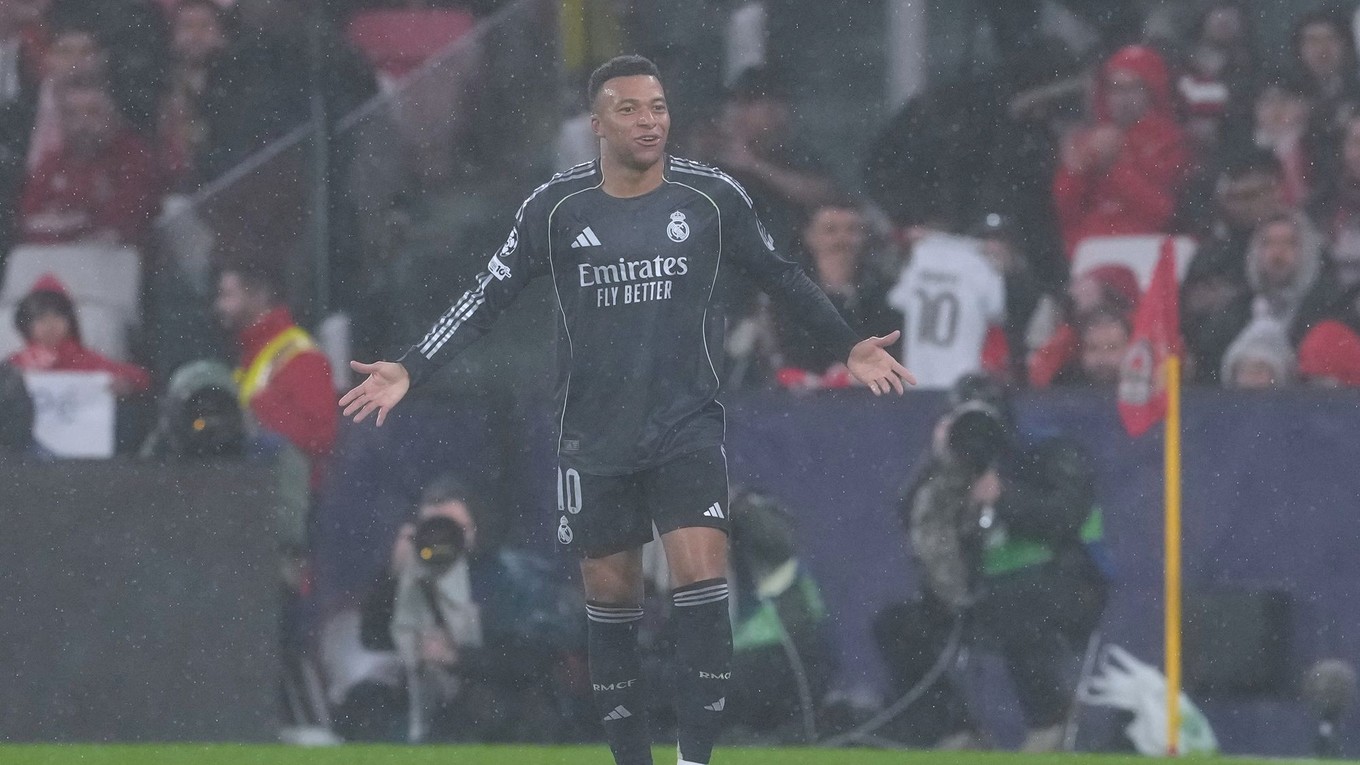 Kylian Mbappé v zápase Benfica Lisabon - Real Madrid.