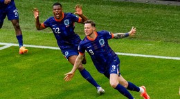 Wout Weghorst oslavuje gól v zápase Holandsko - Poľsko na EURO 2024.
