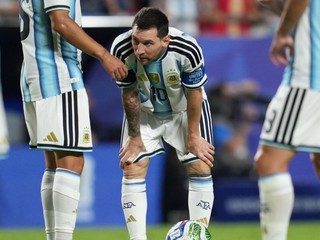 Lionel Messi (10).