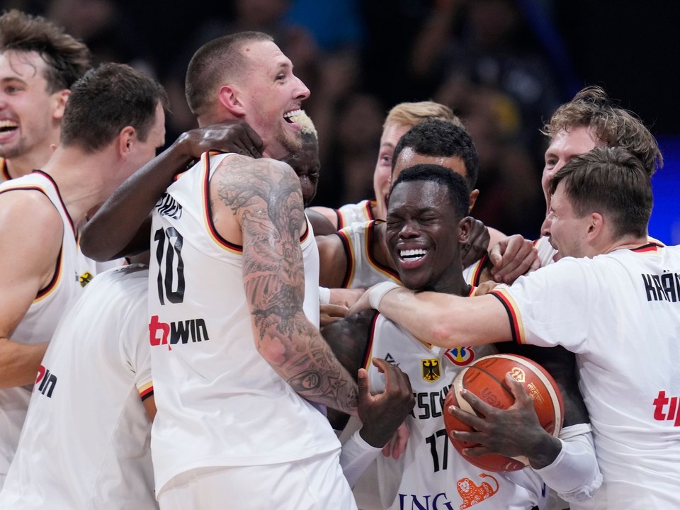 Basketbalisti Nemecka sa stali víťazmi MS 2023. 