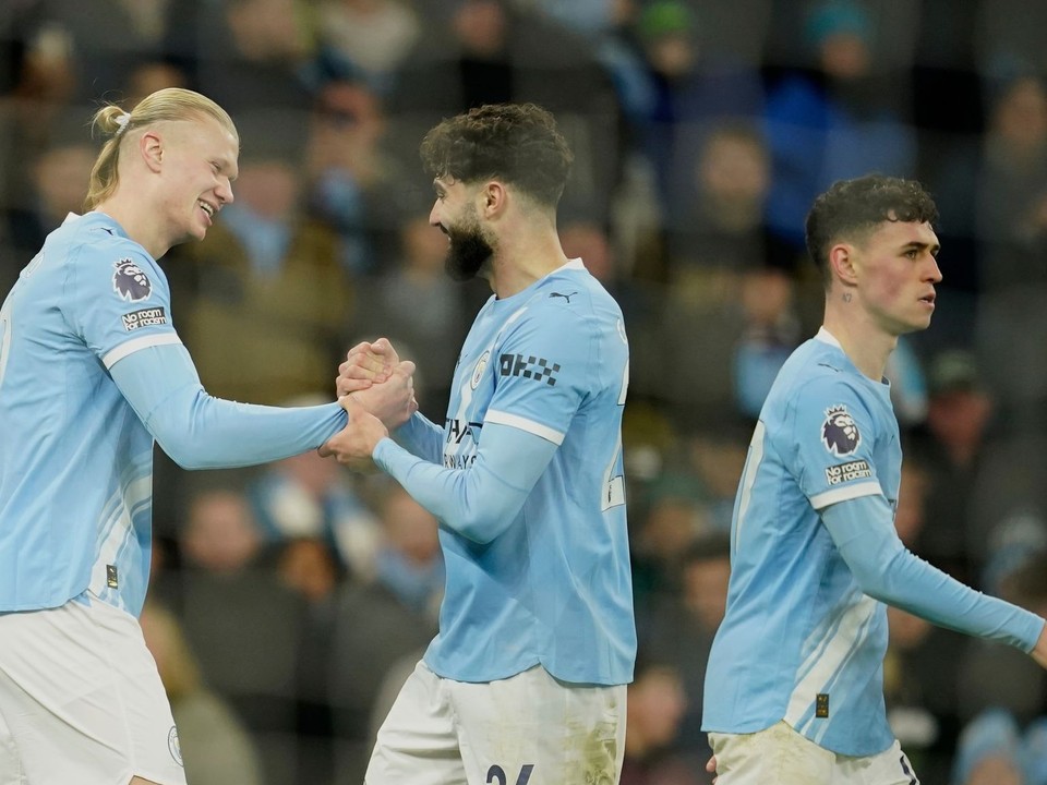 Erling Haaland oslavuje gól. 