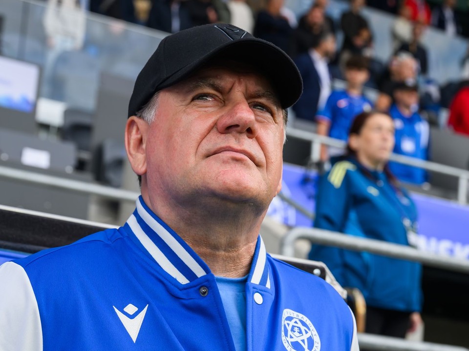 Na snímke tréner slovenskej futbalovej reprezentácie Vladimír Weiss st. pred prípravným zápasom Slovensko - Malta v Dunajskej Strede 1. júna 2026. FOTO TASR - Jaroslav Novák
- Slovensko
- šport
- futbal
- príprava
- Malta
- prípravný
- zápas
- TTX