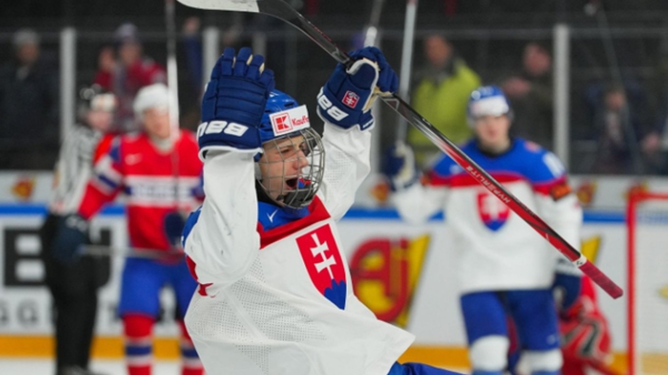 Športový program na najbližších sedem dní. Kapitánom slovenskej reprezentácie na MS v hokeji U18 2025 bude Luka Radivojevič.