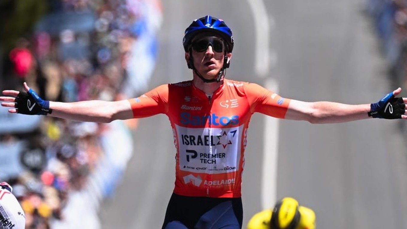 Stephen Williams z tímu Israel - Premier Tech vyhral 6. etapu a aj celkové poradie na Tour Down Under 2024.