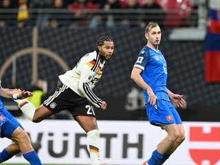 Vľavo Adam Obert a vpravo Norbert Gyömbér v zápase proti Nemecku.