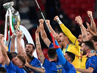 Futbalisti Talianska sa tešia z titulu na ME vo futbale (EURO 2020 / 2021).