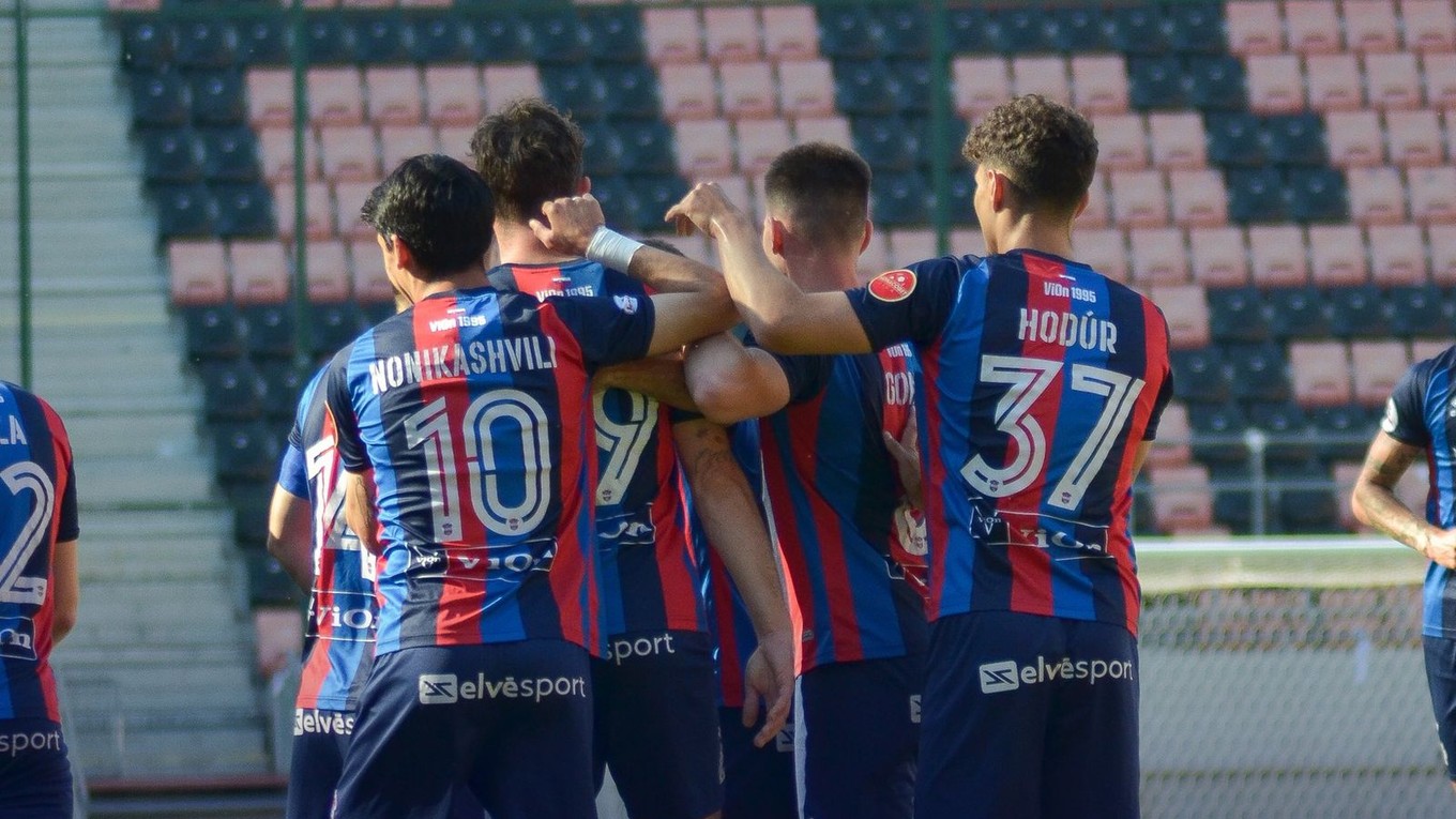 Futbalisti FC ViOn Zlaté Moravce - Vráble.