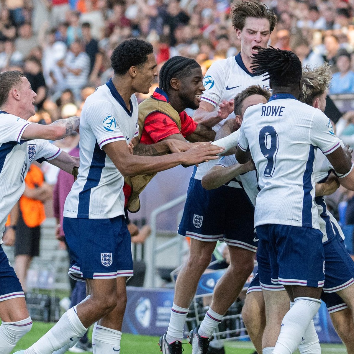 Gólová radosť na 2:1 pre Anglicko počas semifinále Anglicko - Holandsko na ME hráčov do 21 rokov.