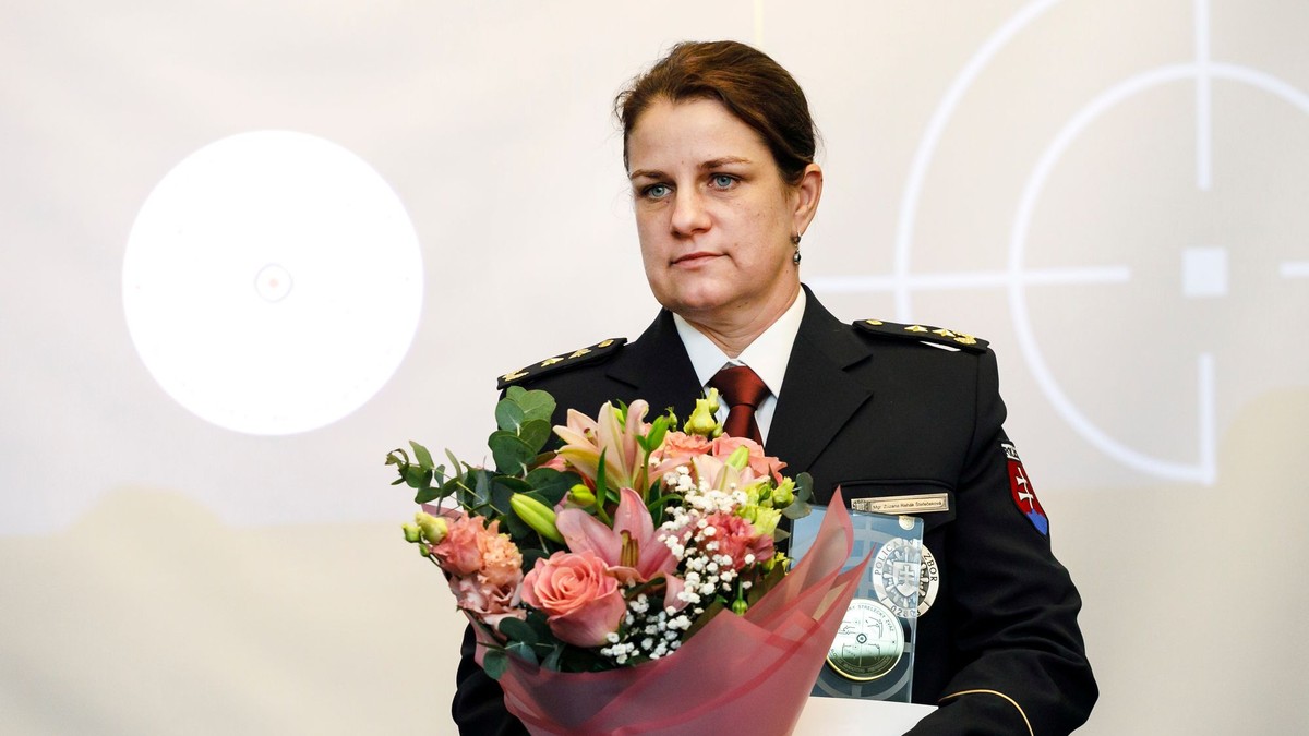  Zuzana Rehák-Štefečeková