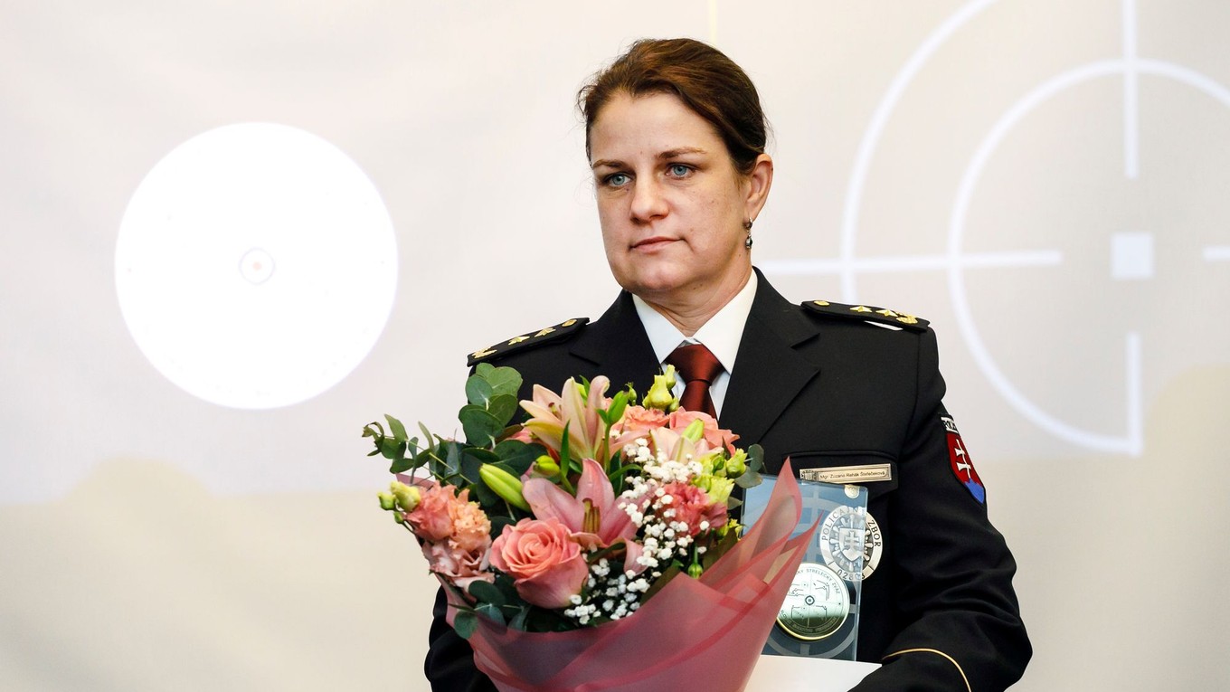  Zuzana Rehák-Štefečeková