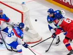 Fotka zo zápasu Slovensko - Česko na MS v hokeji 2026.