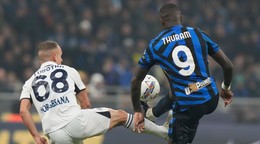 Stanislav Lobotka v zápase Inter - Neapol