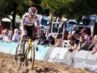 Viktória Chladoňová počas pretekov v cyklokrose v Benidorme 2026.