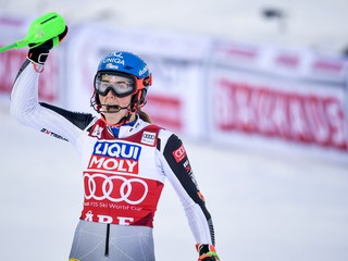 Petra Vlhová vyhrala slalom v Aare 2021.