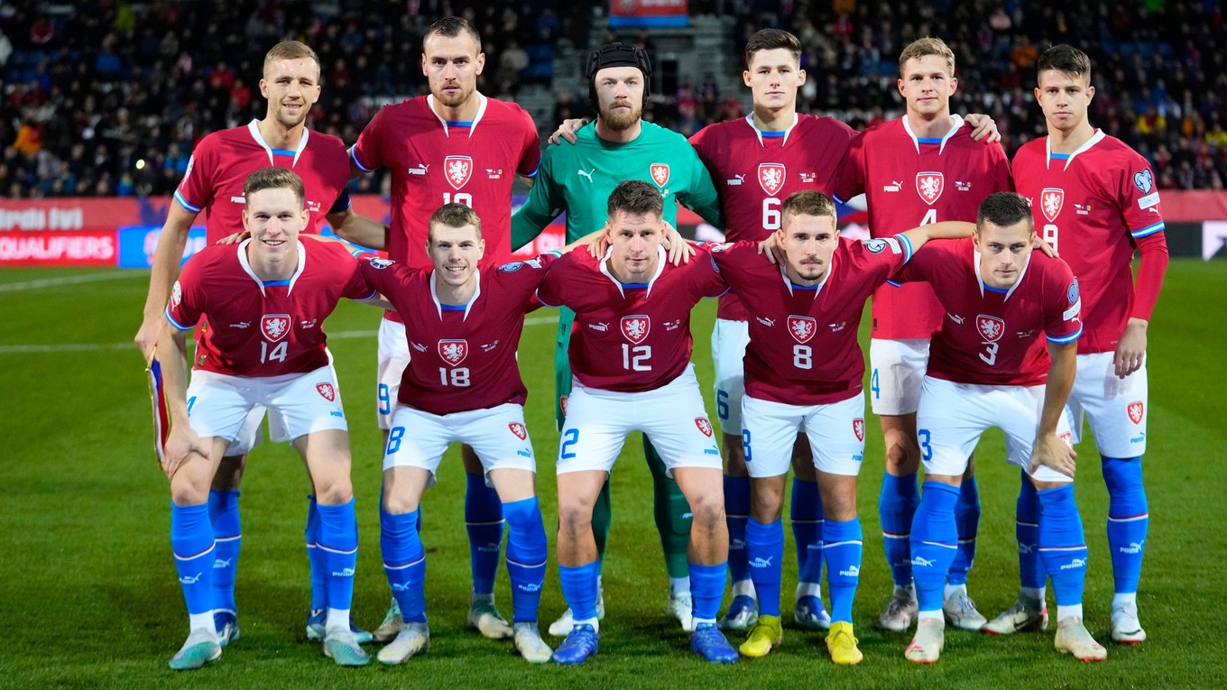 Futbalisti Česka pred zápasom s Moldavskom.