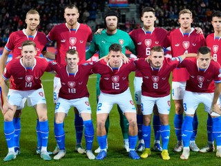 Futbalisti Česka pred zápasom s Moldavskom.