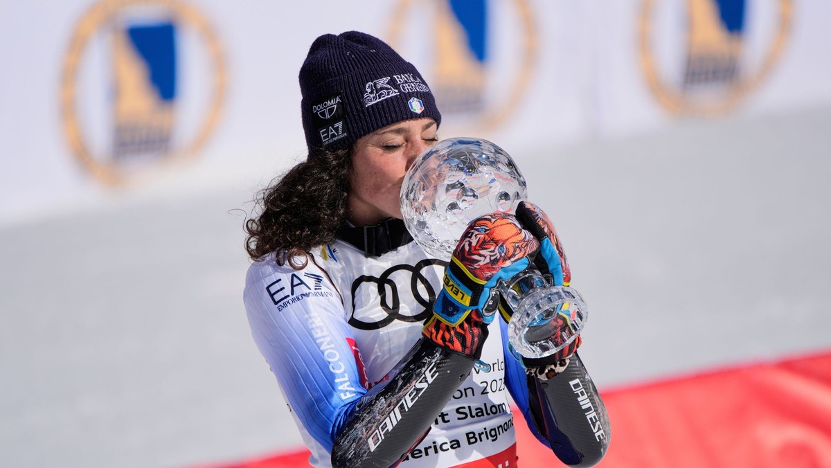 Federica Brignone získala malý glóbus v obrovskom slalome. 