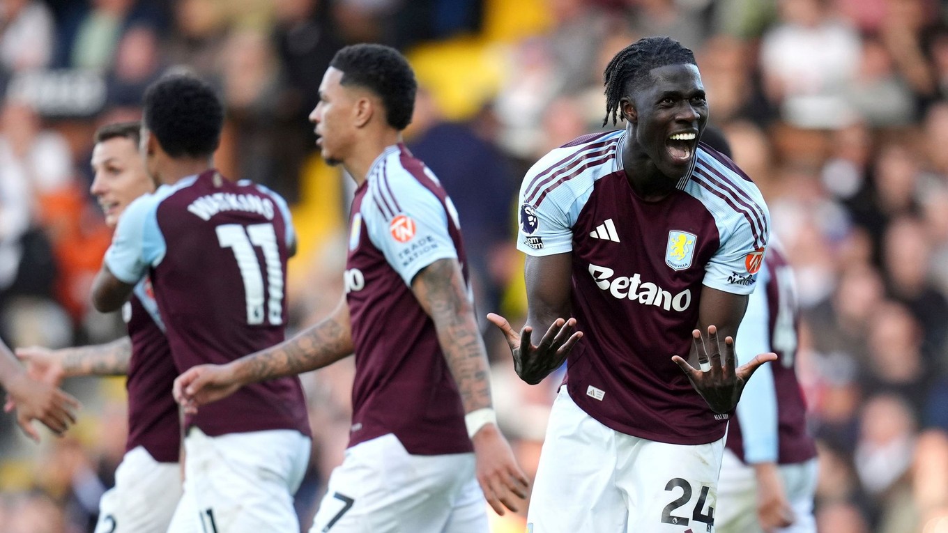 Amadou Onana sa teší z gólu v zápase 8. kola Premier League FC Fulham - Aston Villa.