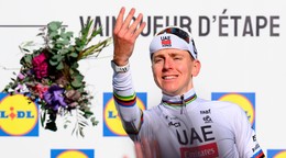 Slovinský cyklista Tadej Pogačar počas pretekov Okolo Romandie 2026.