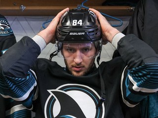 Pavol Regenda sa pripravuje na prvý zápas za San Jose Sharks. 
