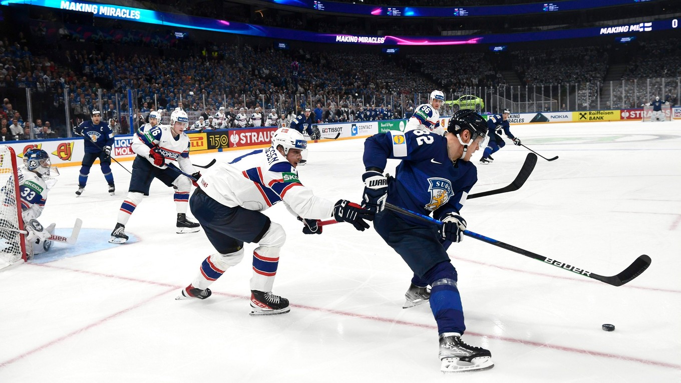 Momentka zo zápasu Fínsko - Nórsko na MS v hokeji 2022. 