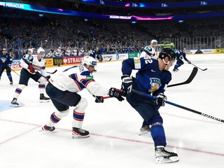 Momentka zo zápasu Fínsko - Nórsko na MS v hokeji 2022.